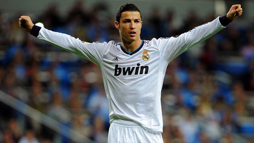 曼联接洽英超中场跑不死，或替代巴莱巴成目标！切尔西已直接问价（曼联接触英超铁肺型中场，或改以其取代巴莱巴为引援目标；切尔西已直接询价）