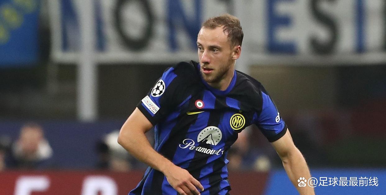 记者：道格拉斯-路易斯不愿加盟费内巴切，更愿意重返英超（记者：道格拉斯-路易斯无意去费内巴切，更倾向回归英超）