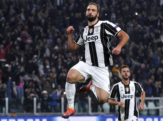 周琦内线统治力大爆发（周琦篮下称霸火力全开）