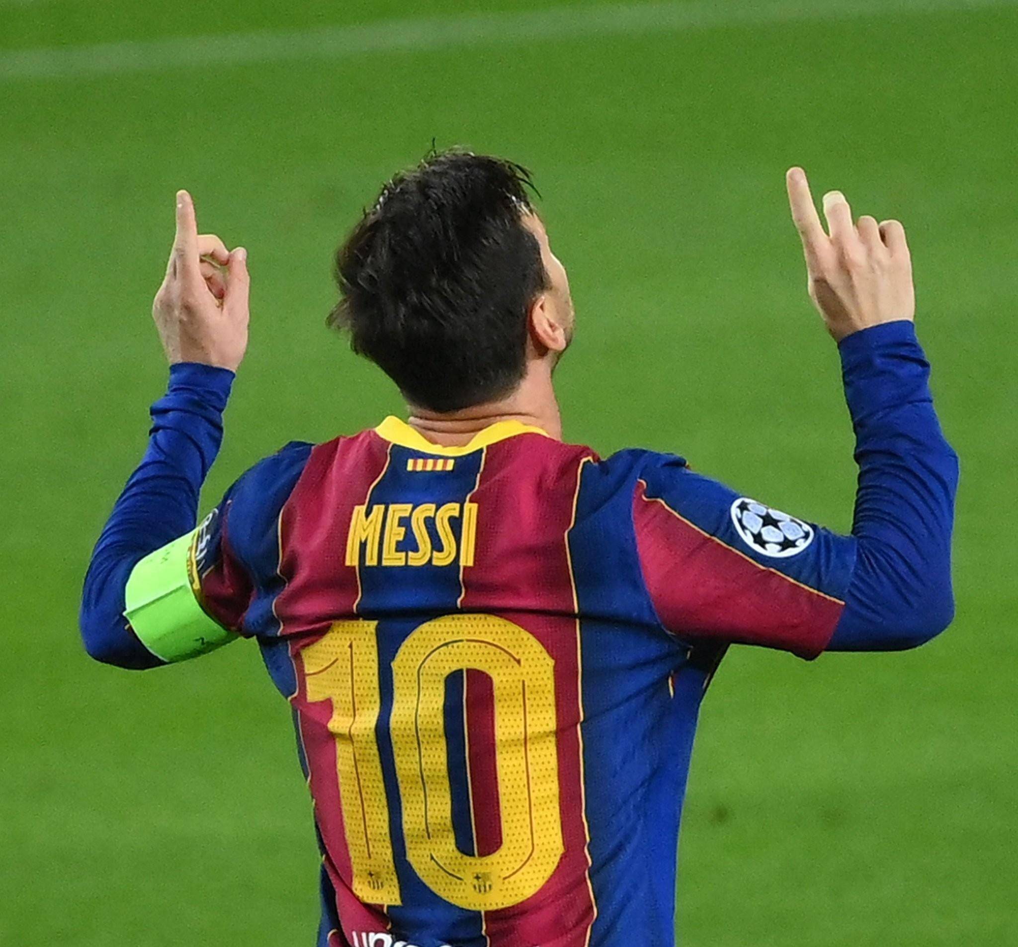 欧冠前瞻：皇马教练阿隆索生死战，曼城对西甲队豪取四连胜（欧冠前瞻：阿隆索率皇马迎生死关，曼城对西甲球队已豪取四连胜）