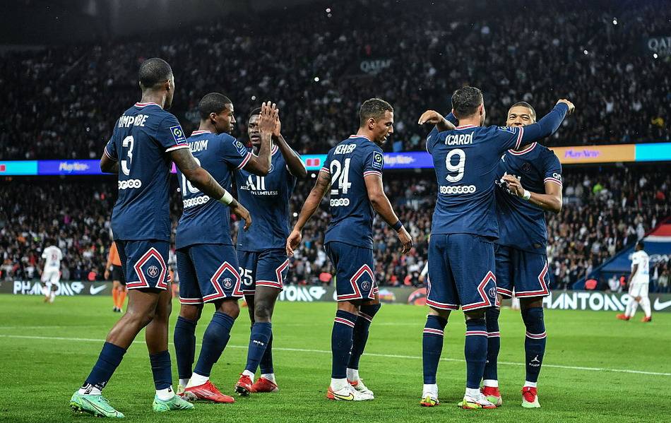 曼城大幅轮换？夸安萨：他们今晚首发的球员有些也是世界级的（曼城或大轮换？夸安萨：今晚首发仍有多名世界级球员）