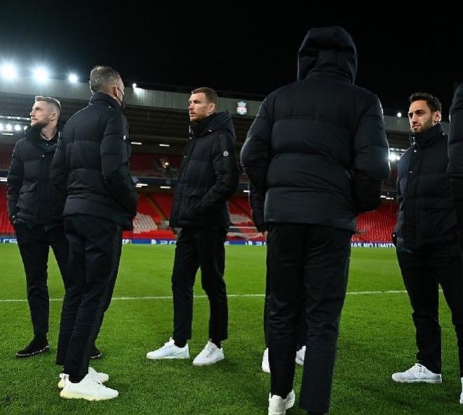 斯帕莱蒂：戴维需要连续踢五场？难道我也得带皇马巴萨五场？（斯帕莱蒂反问：戴维非要连踢五场？那我是不是也得连续执教皇马、巴萨五场？）