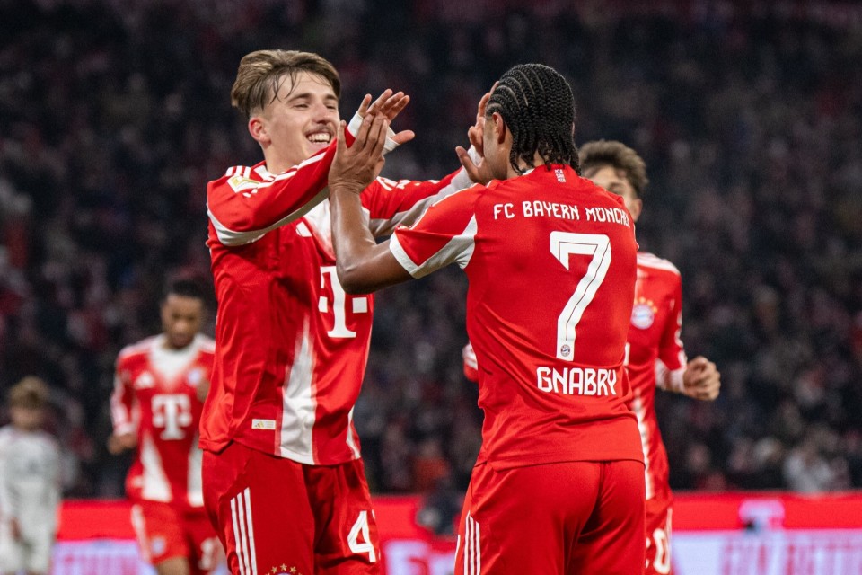 杰拉德评在英格兰、红军共事的最佳五人组：苏牙、鲁尼入选（杰拉德评选英格兰与利物浦生涯最佳五人阵：苏亚雷斯、鲁尼在列）